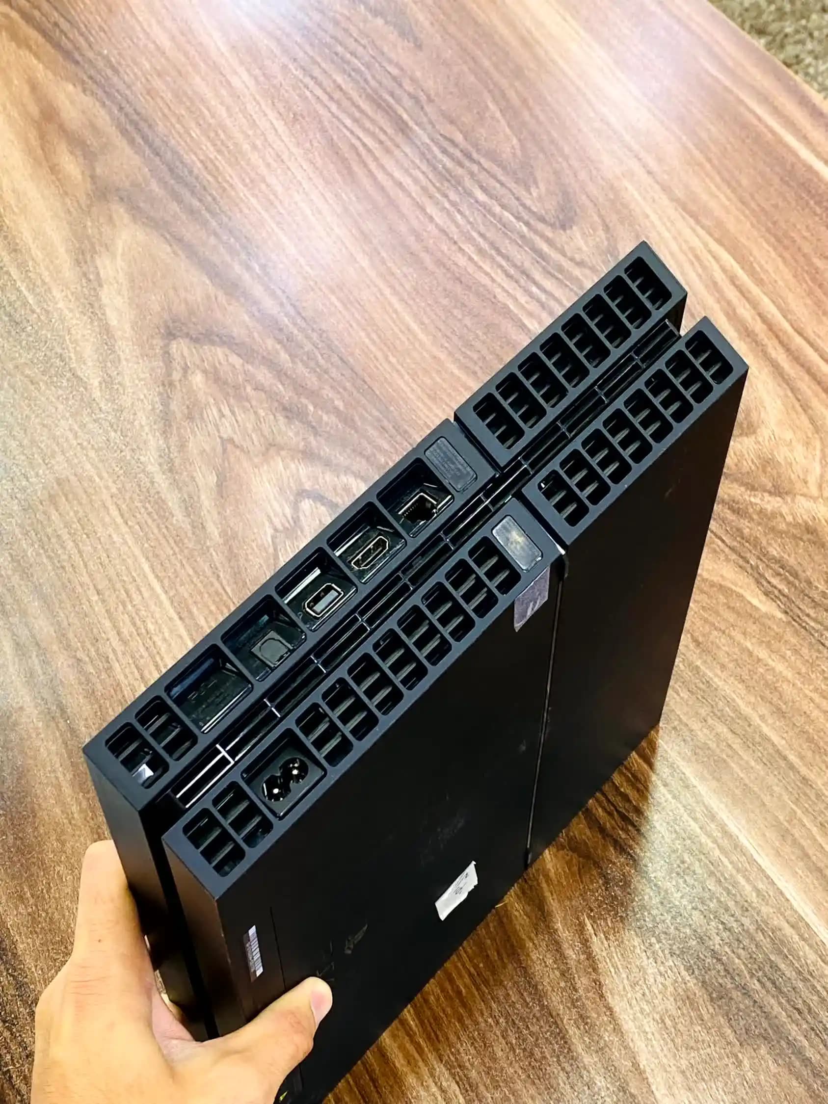 کنسول بازی Ps4 Fat کپی خور | حافظه 500 گیگ | همراه یک دسته و جعبه — تصویر ۱۲