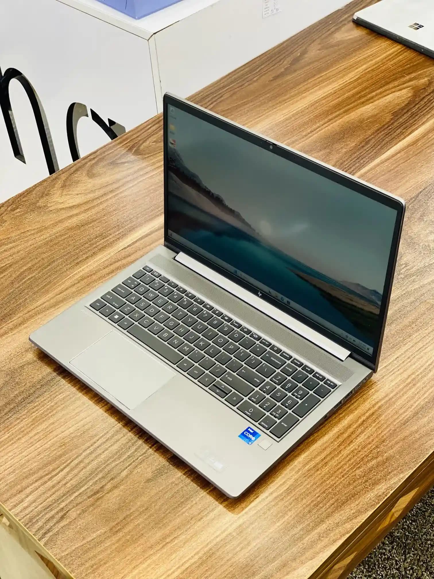 لپ تاپ hp zbook power 15 g8 سی پی یو i7-11850h گرافیک RTX A2000 4GB — تصویر ۲