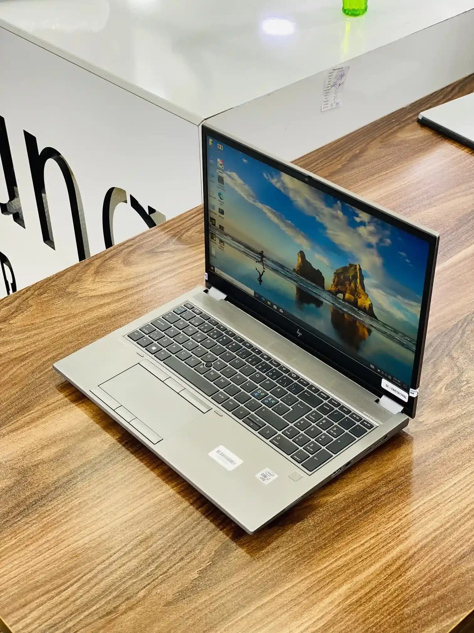 لپ تاپ hp zbook fury 15 g7 سی پی یو i7-10750H رم 32 و هارد 512 — تصویر ۲