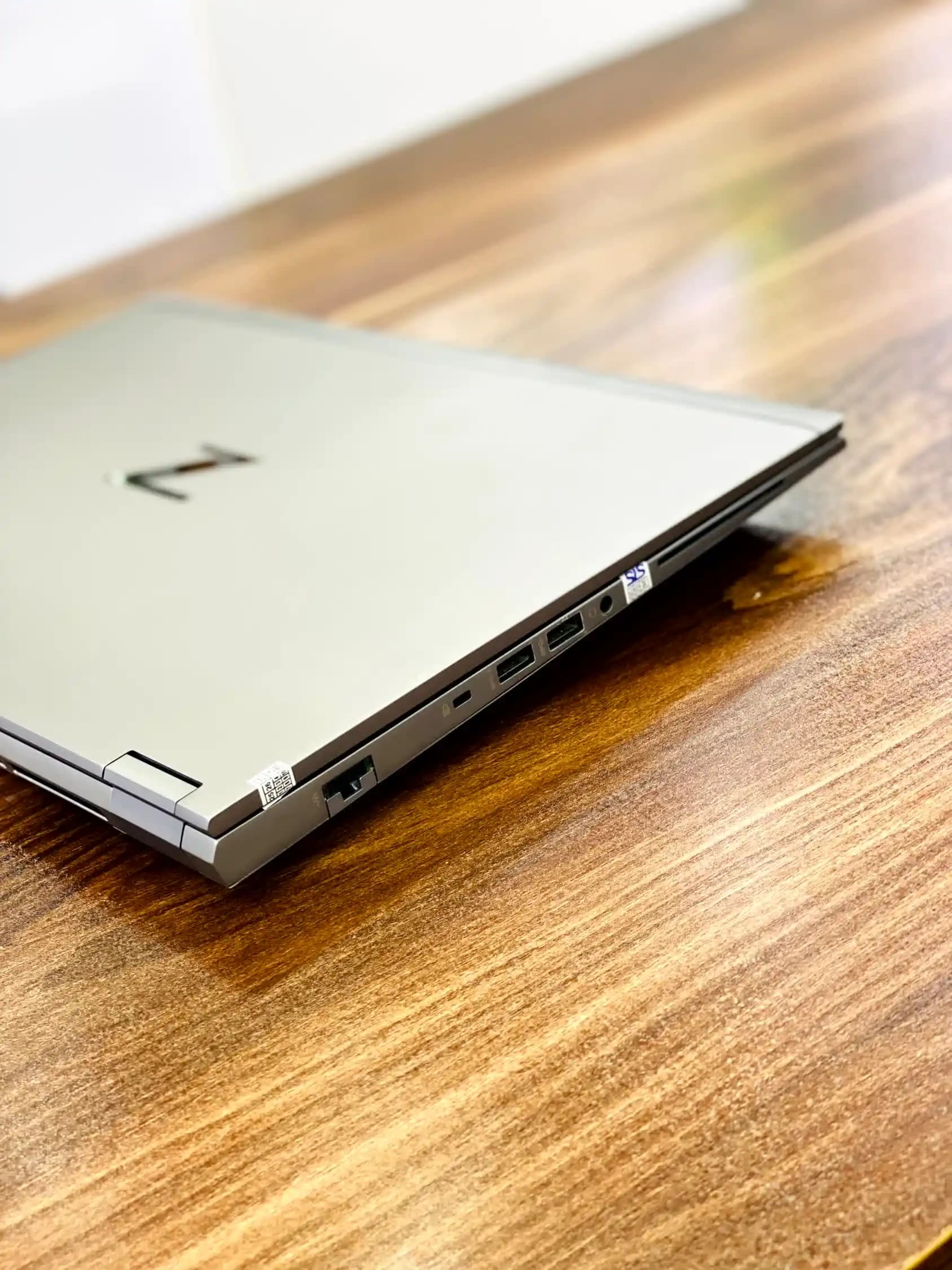 لپ تاپ hp zbook fury 15 g7 سی پی یو i7-10750H رم 32 و هارد 512 — تصویر ۵