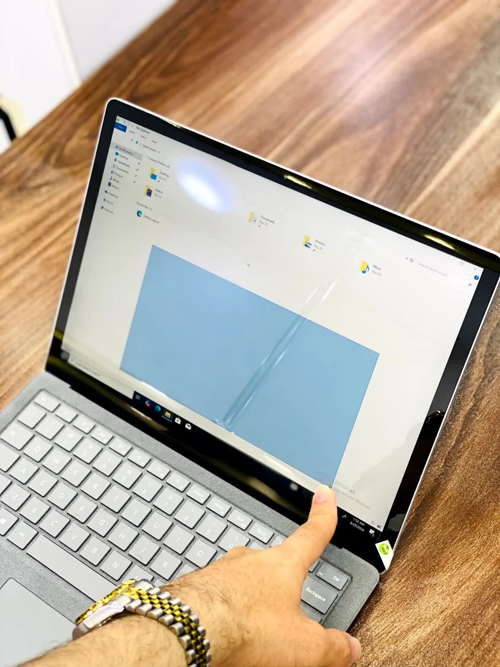سرفیس Laptop 2 مشخصات i5 | 8gb | 256ssd — تصویر ۵