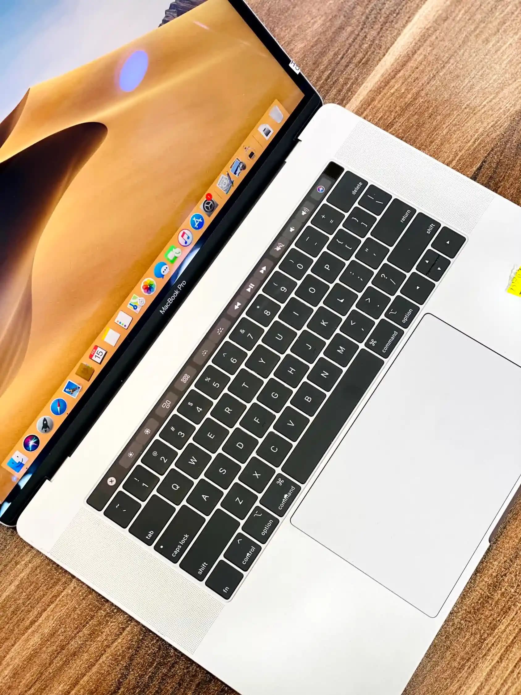 لپ تاپ MacBook Pro 2018 مشخصات i7 | 16gb | 500gb — تصویر ۴