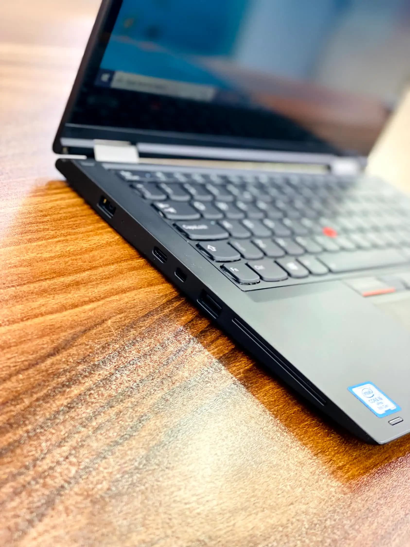 لپ تاپ lenovo x380 سی پی یو i5 نسل 8 رم 8گیگ هارد 256 — تصویر ۶