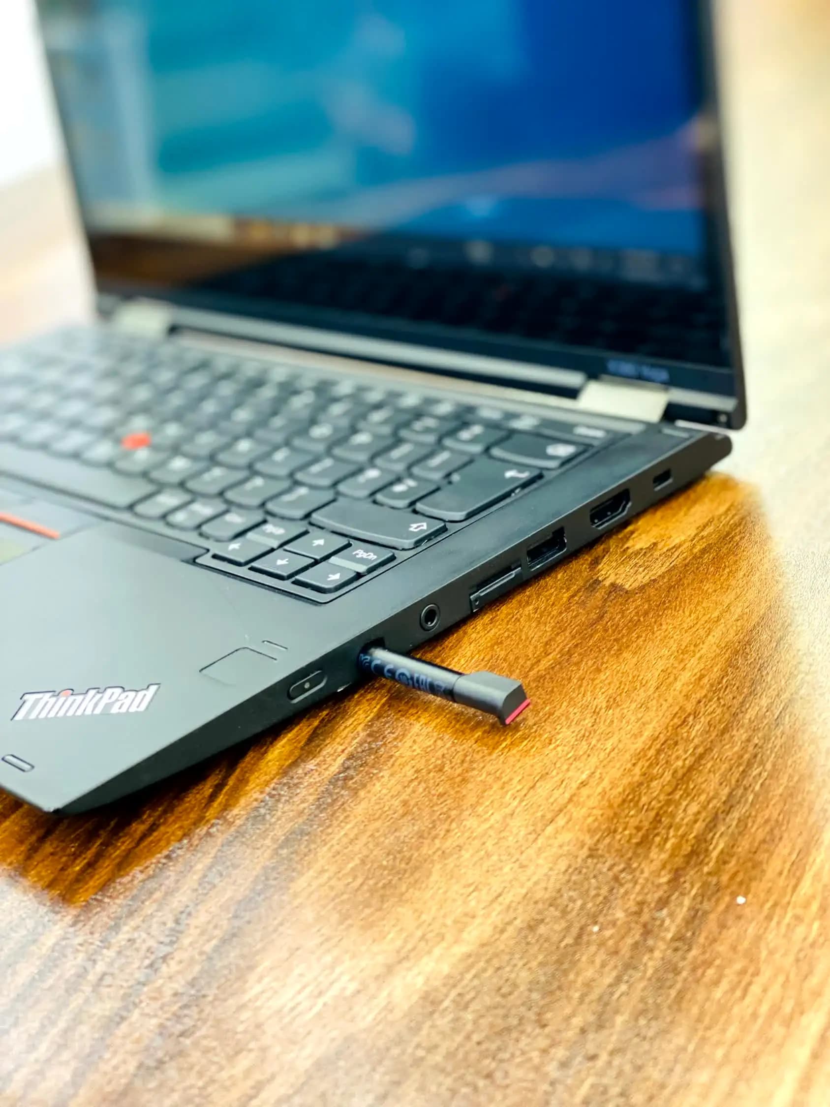 لپ تاپ lenovo x380 سی پی یو i5 نسل 8 رم 8گیگ هارد 256 — تصویر ۵