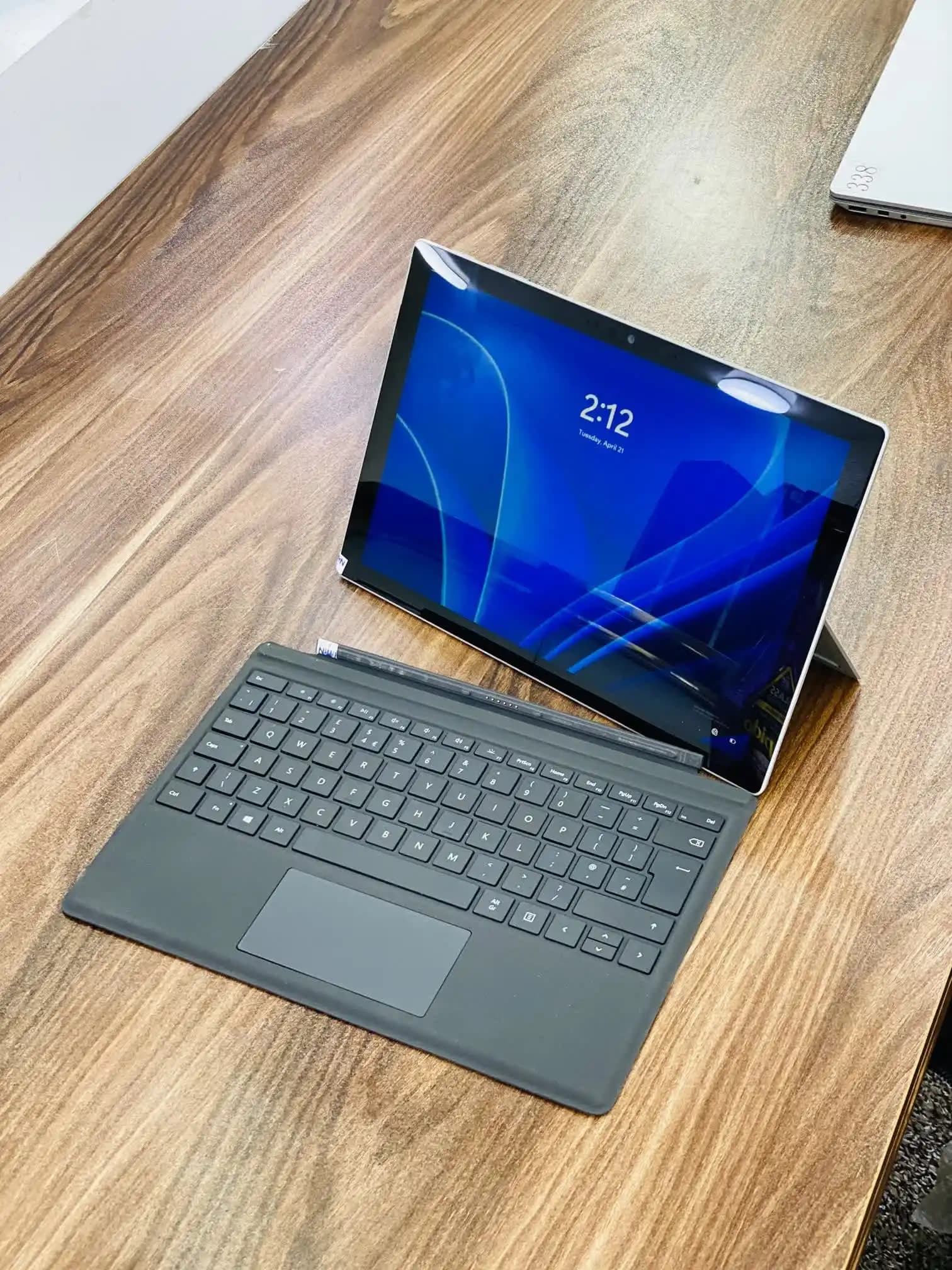 سرفیس Pro 7 پردازنده 256ssd | 8gb | i5-1035g4 — تصویر ۱۱