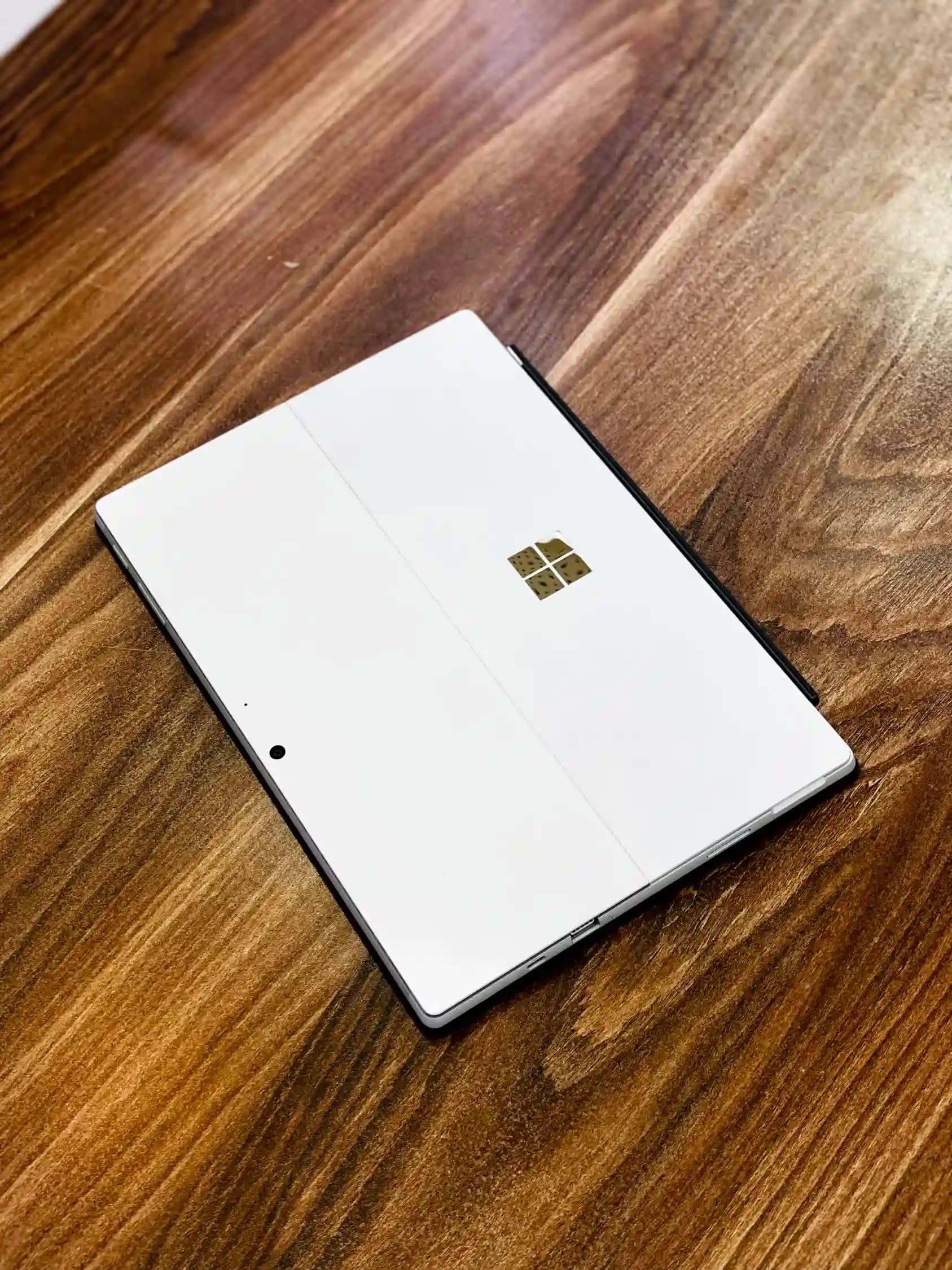 سرفیس Pro 7 پردازنده 256ssd | 8gb | i5-1035g4 — تصویر ۱۲