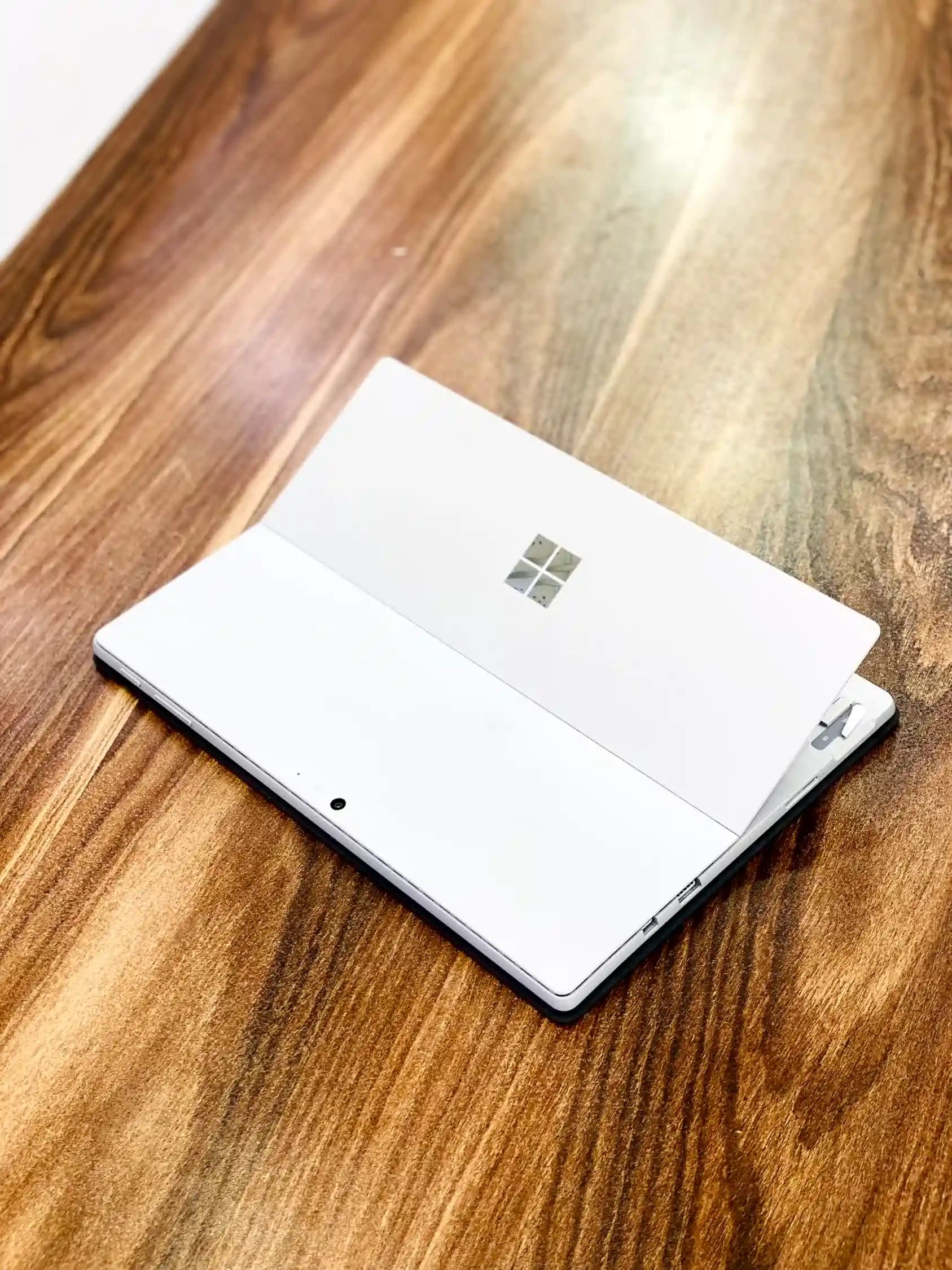 سرفیس Pro 5 مشخصات i5-7200u | 8 | 256ssd سیمکارت خور — تصویر ۱۲