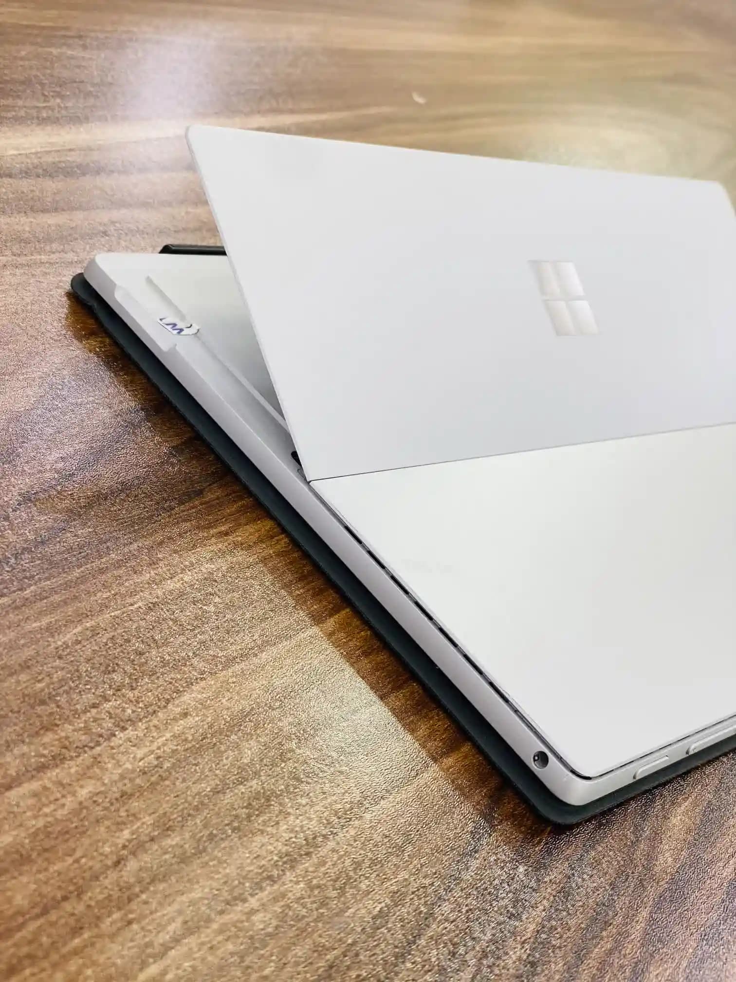 سرفیس Pro 5 مشخصات i5-7200u | 8 | 256ssd سیمکارت خور — تصویر ۶