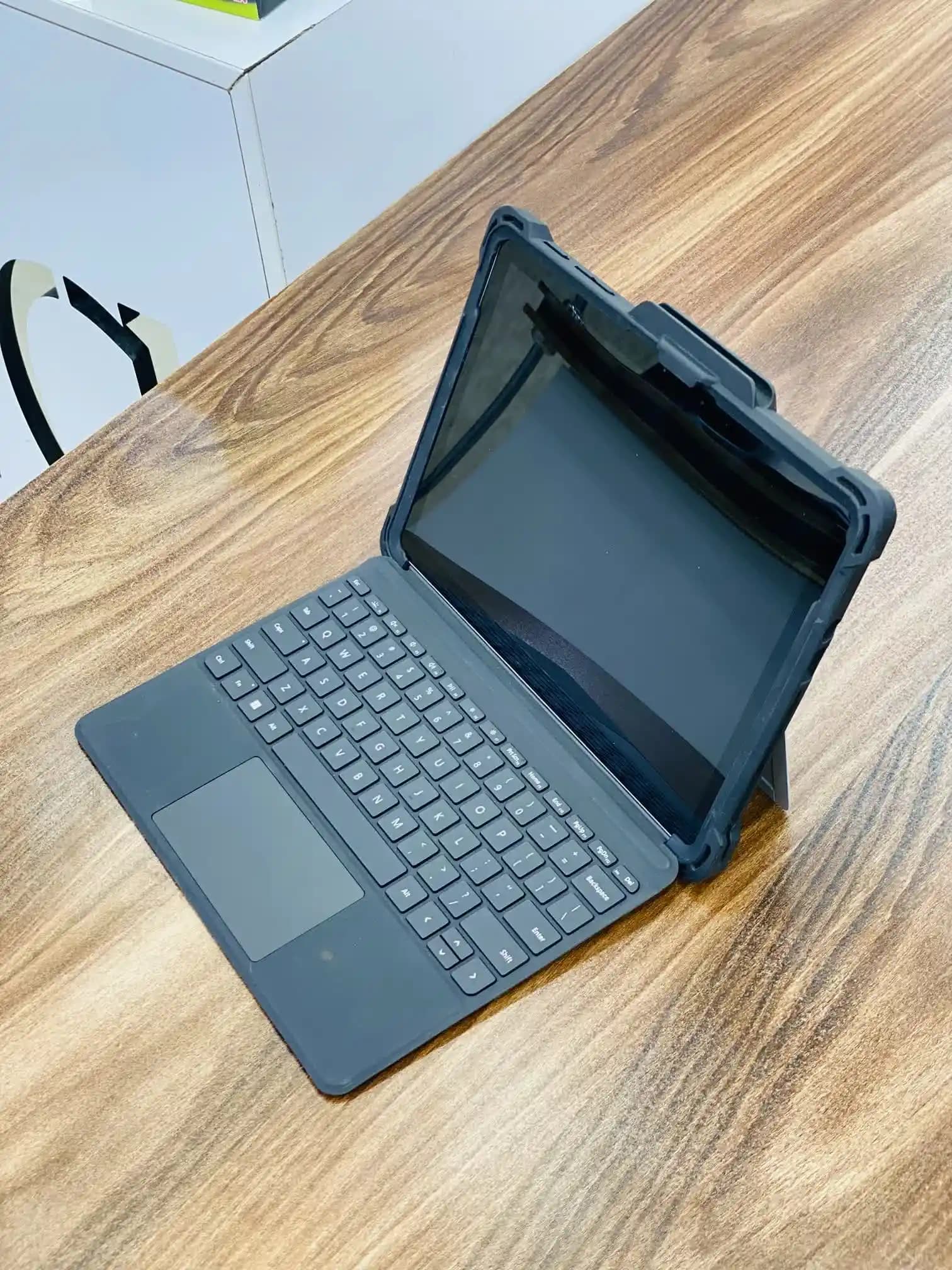 سرفیس Pro Go 2 پردازنده m3-8100Y سیمکارت خور | تبلت شو — تصویر ۱۱