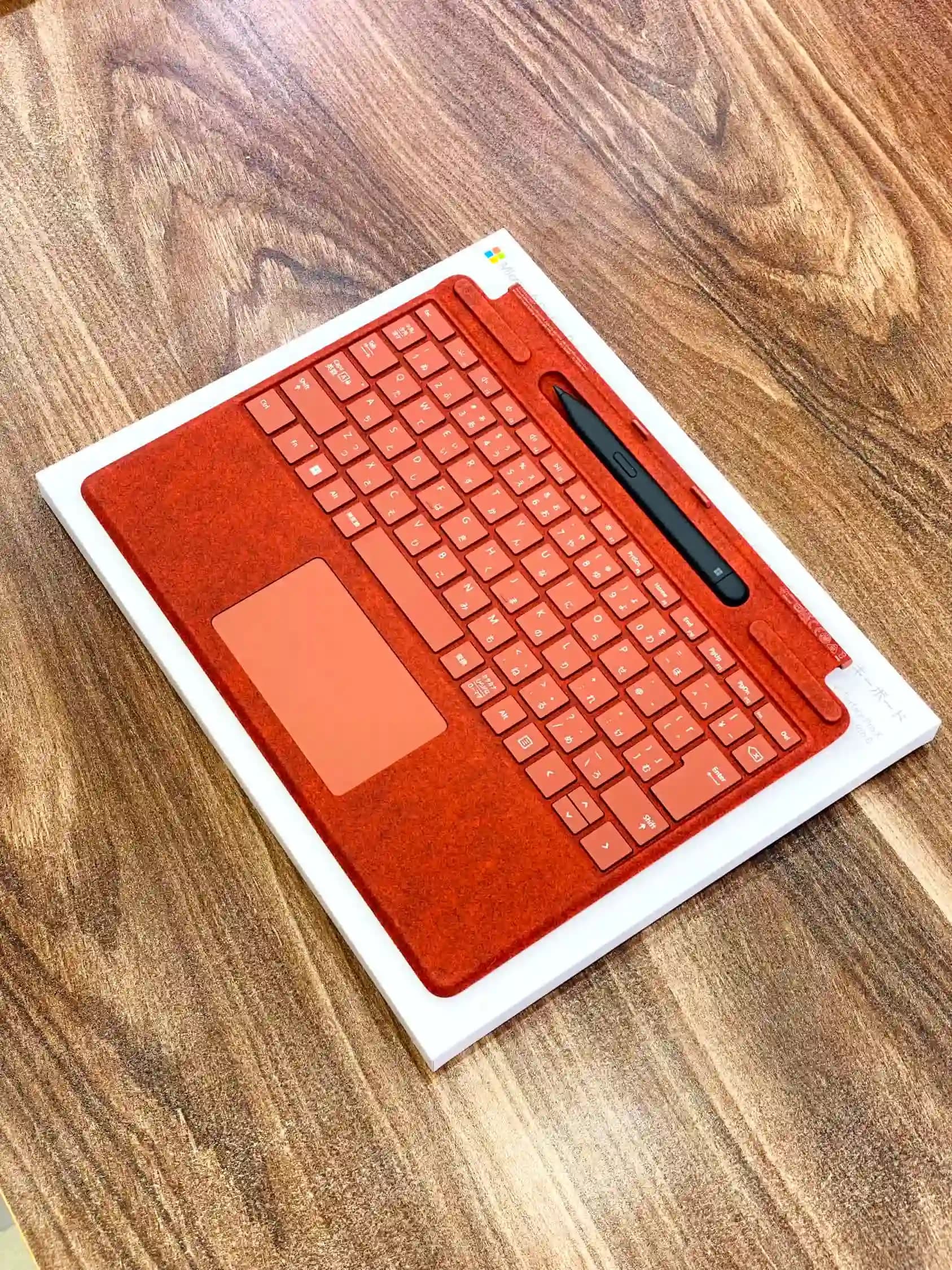 قلم و کیبورد مایکروسافت Surface Pro + Slim Pen مناسب سرفیس پرو 8 و پرو ایکس و 9 — تصویر ۱۰