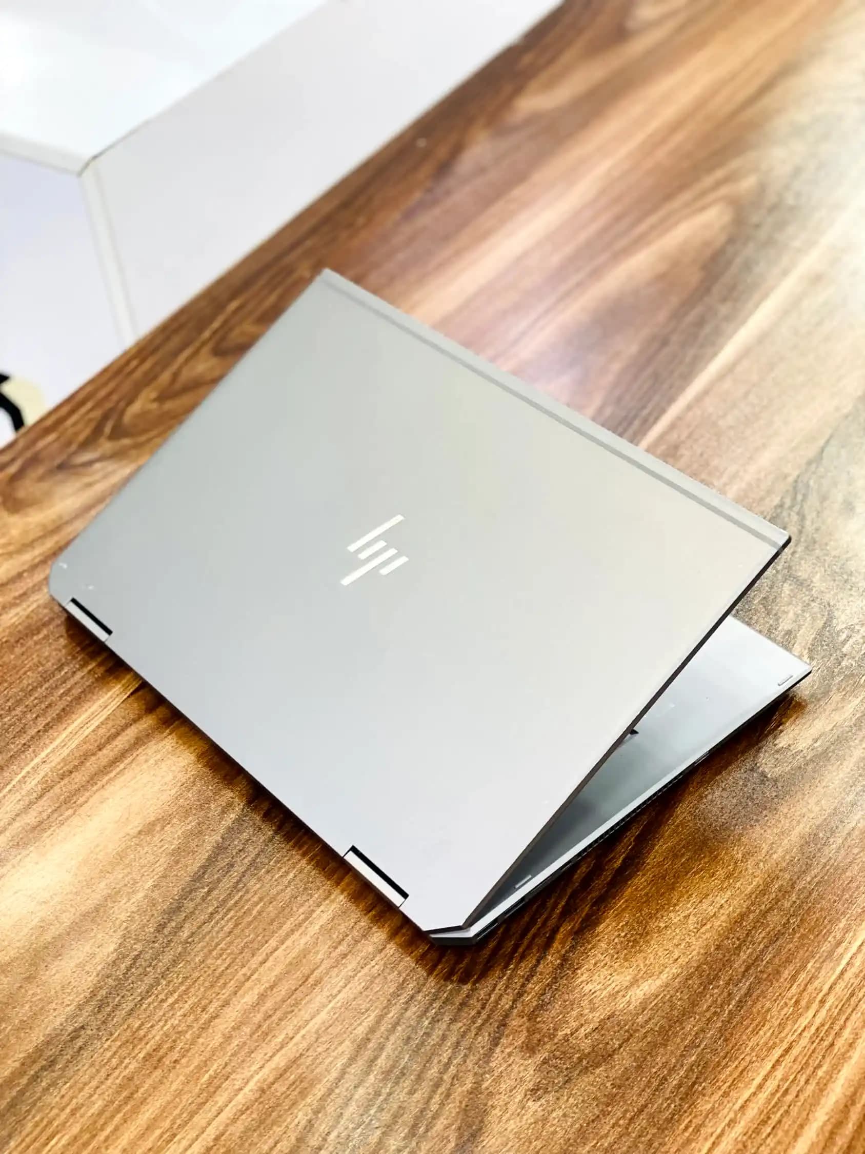 لپ تاپ hp zbook studio g5 سی پی یو xeon | چرخش 360 درجه — تصویر ۱۱