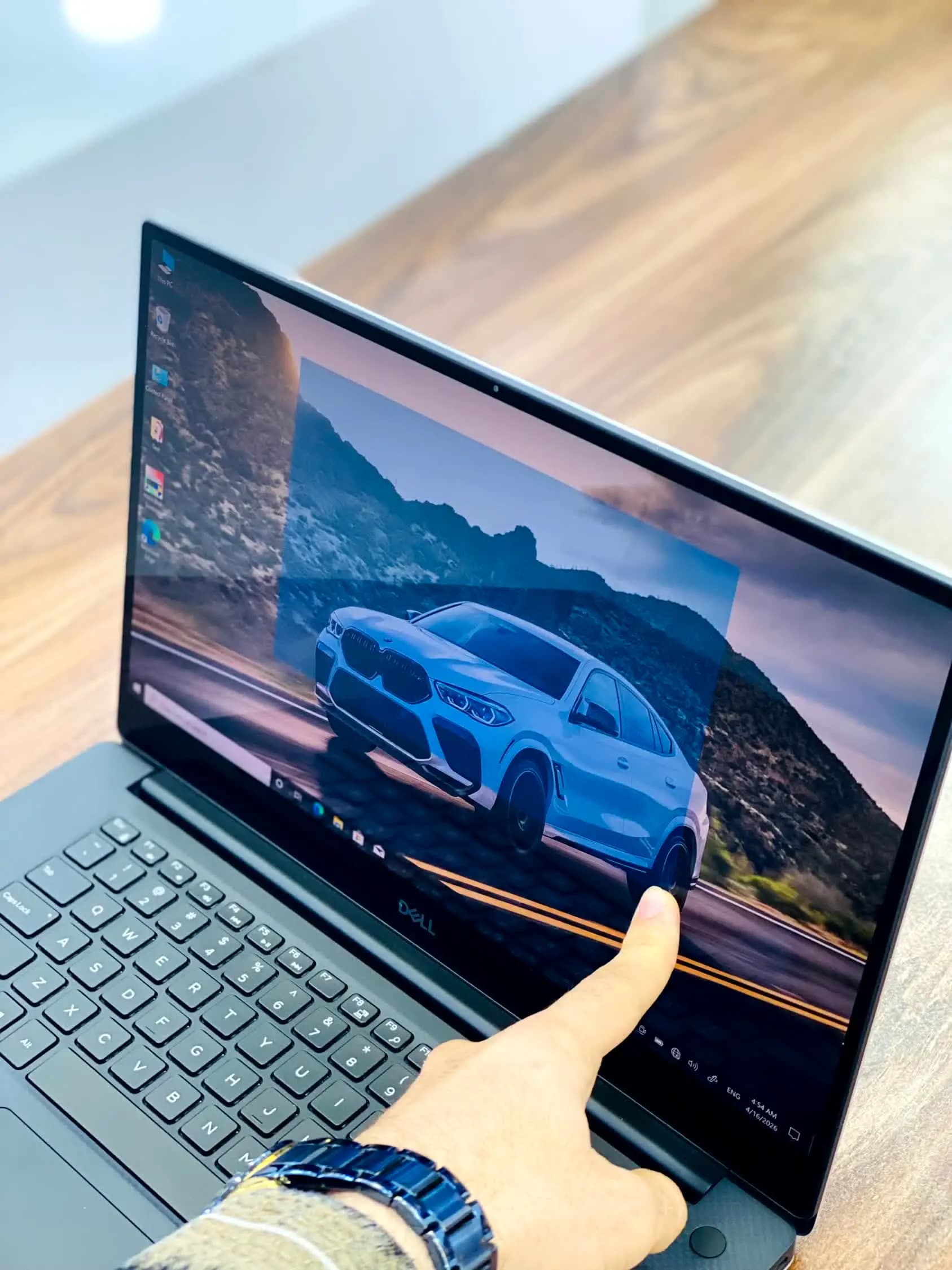 دل precision 5540 مشخصات i7-9850H | 16GB | 512SSD | 4K touch — تصویر ۴