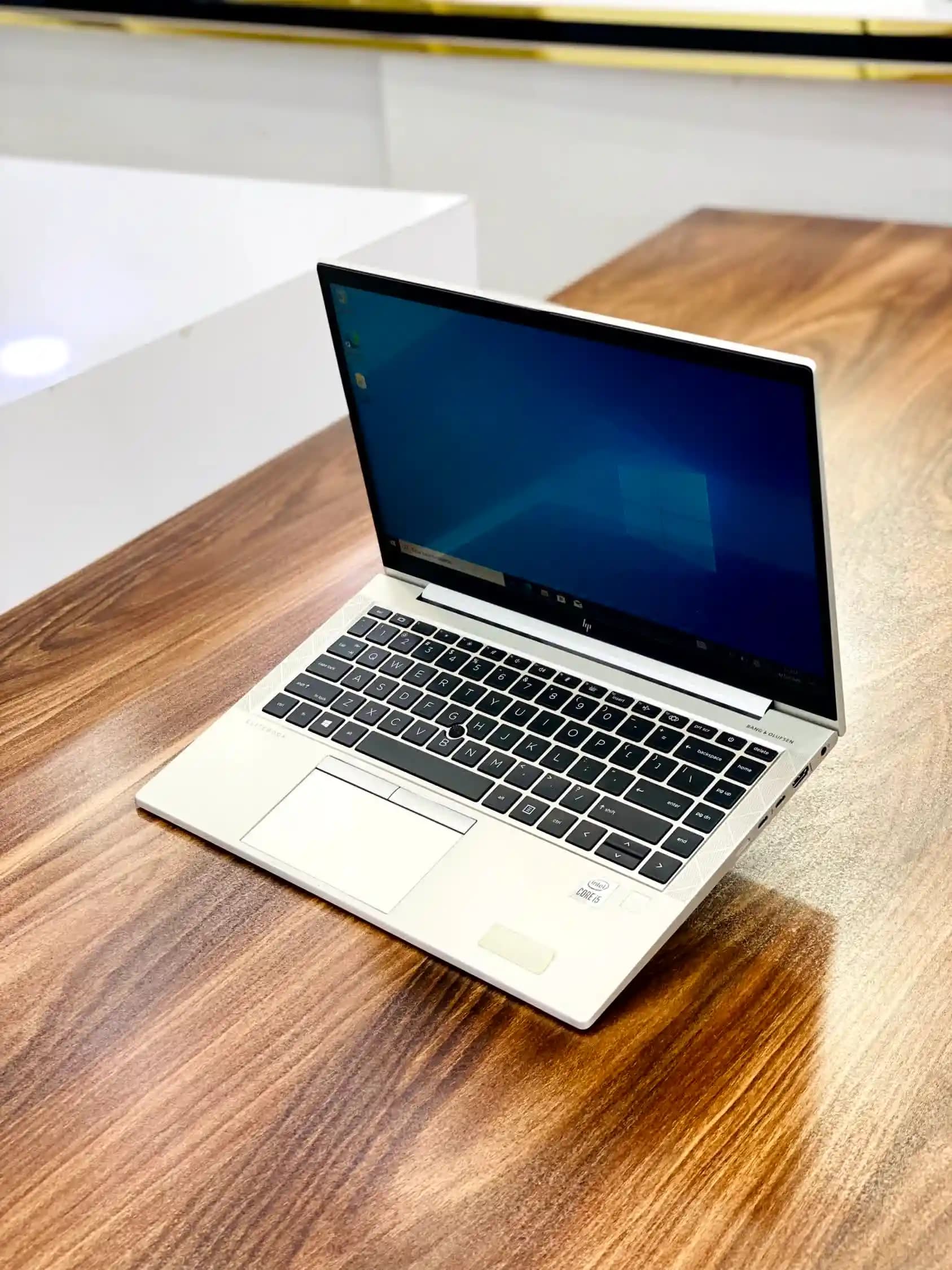 اچپی elitebook 840 g7 پردازنده i5-10310u رم 16gb صفحه تاچ — تصویر ۱۰