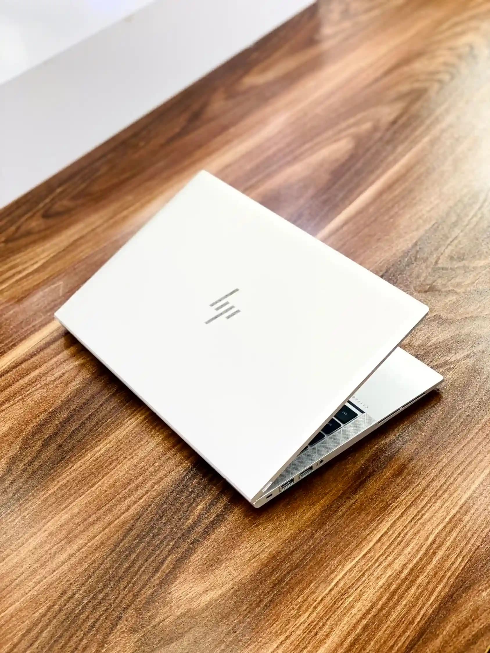 اچپی elitebook 845 g8 مشخصات رایزن 5 | 256ss | 16gb — تصویر ۱۱