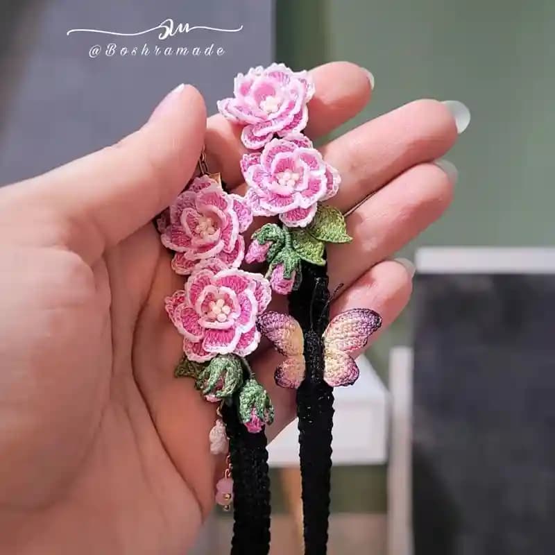 بند عینک مدل گل پیونی با پروانه کد269 — تصویر ۳