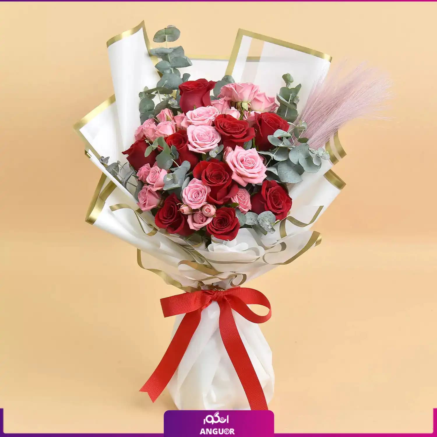 Timeless Romance: Red & Pink Rose Symphony — تصویر ۳