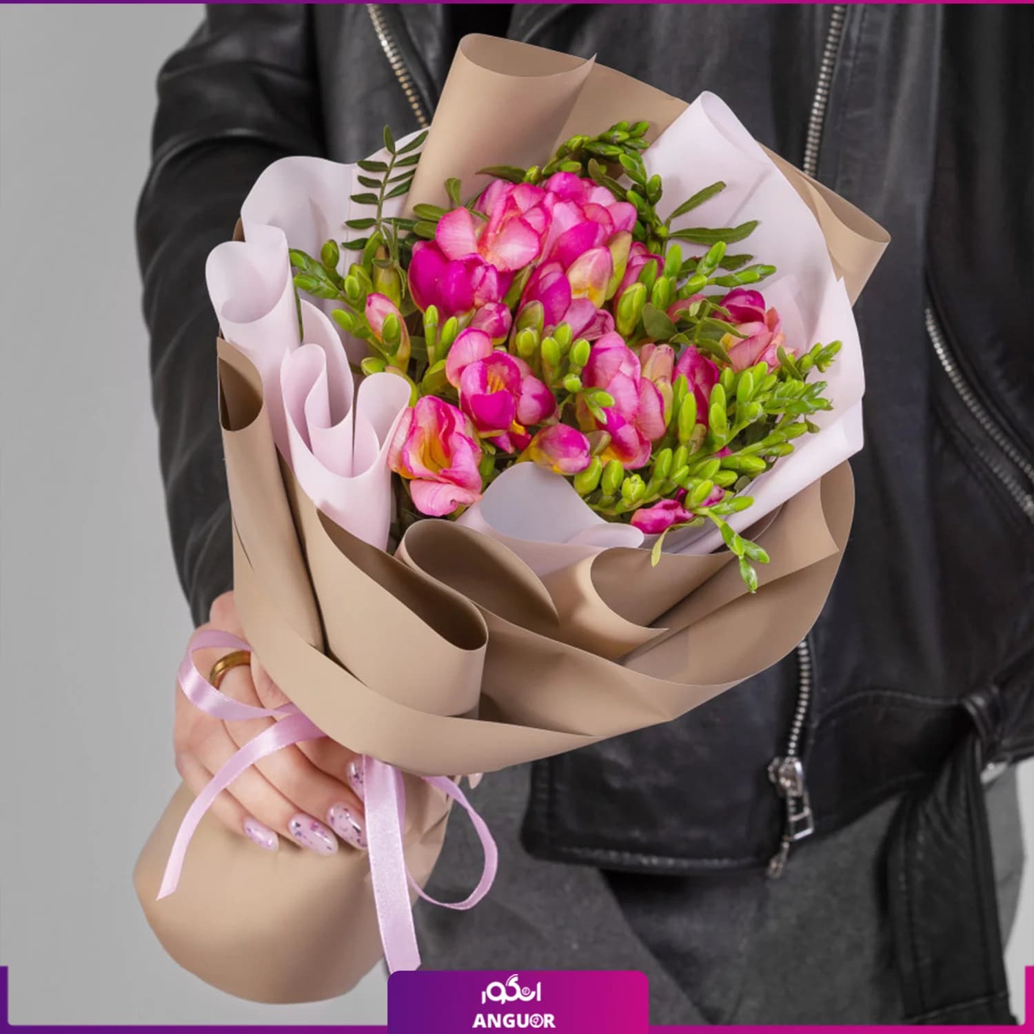 دسته گل فرزیا صورتی 17 شاخه