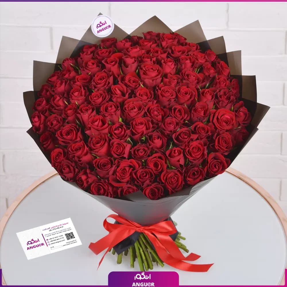 دسته گل رز قرمز 101 شاخه