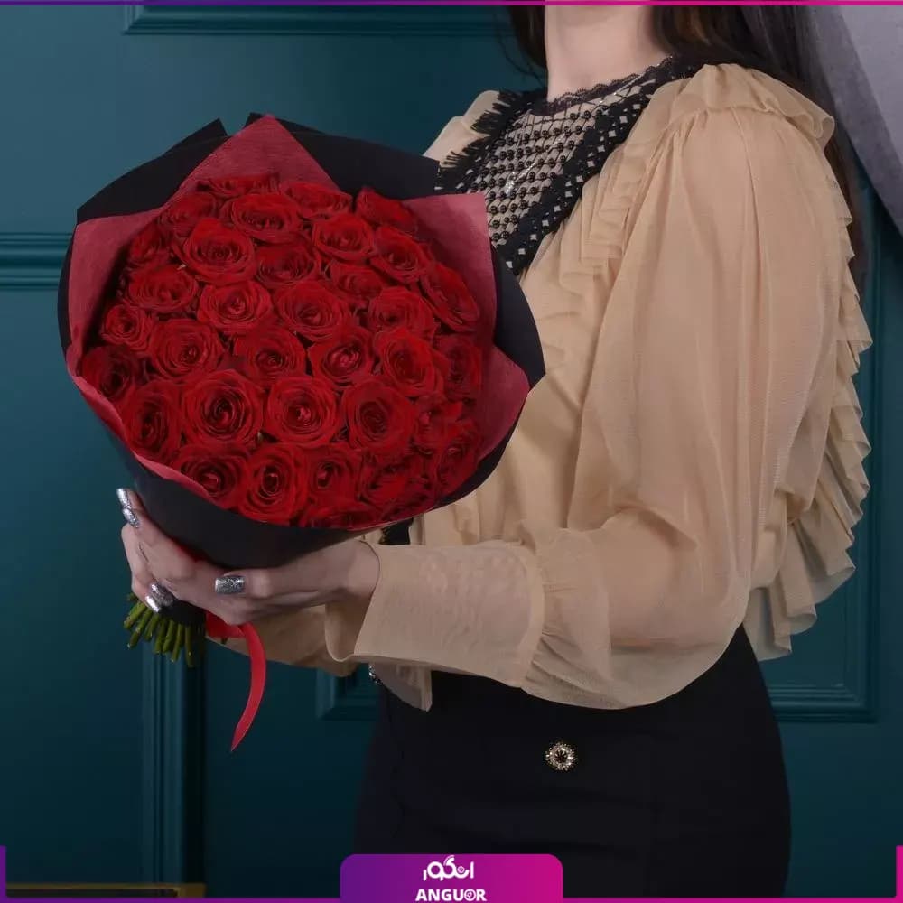 دسته گل رز قرمز 35 شاخه