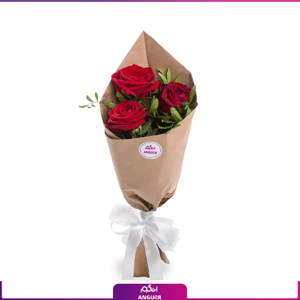 دسته گل رز قرمز 3 شاخه با کاغذ