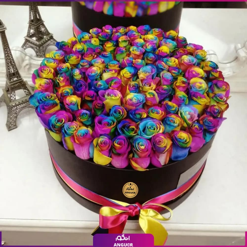 باکس گل رز هفت رنگ 100 شاخه
