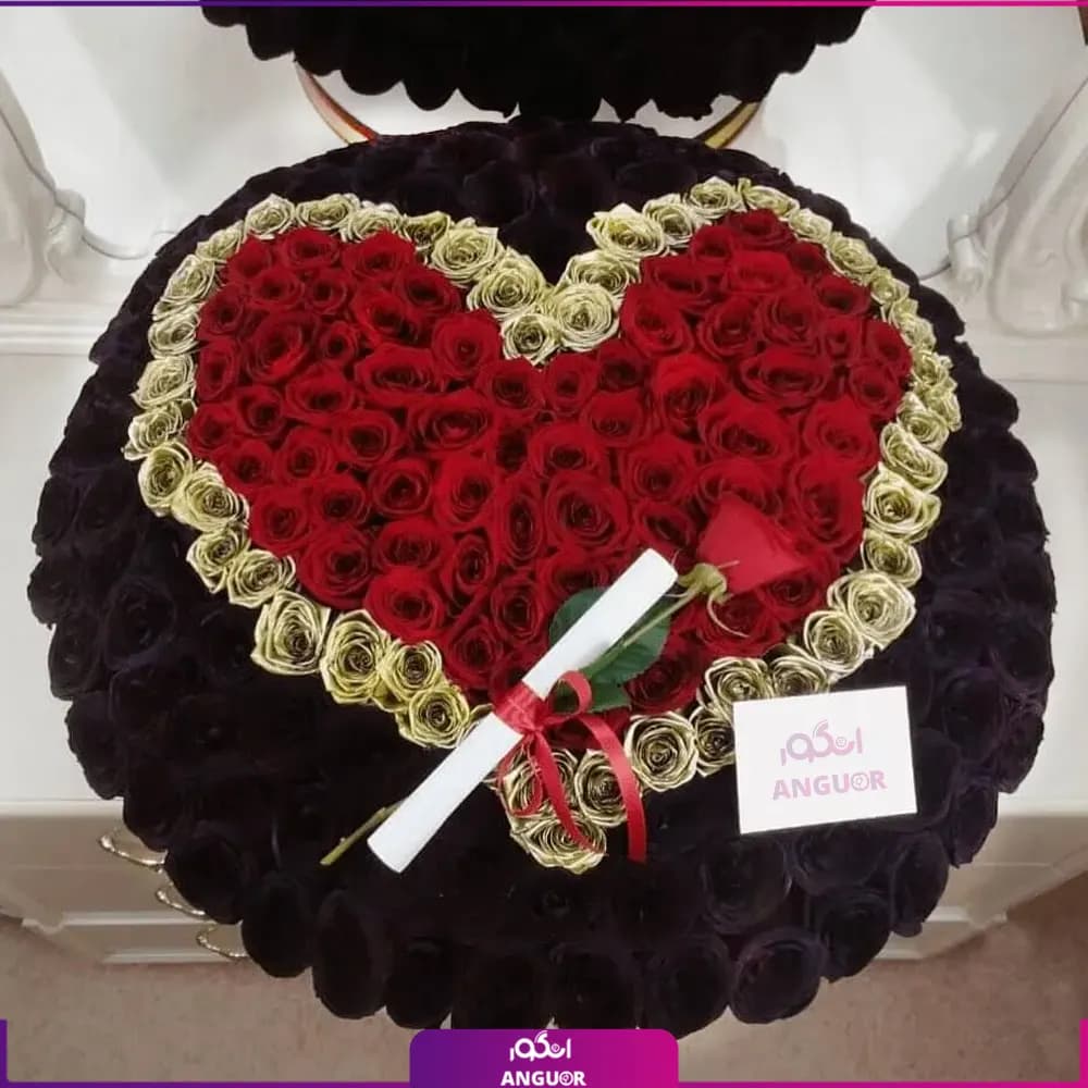 باکس گل رز با طرح قلب 195 شاخه
