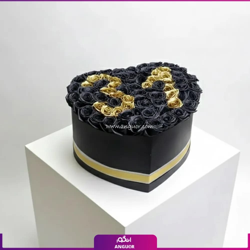 باکس گل رز قلب مشکی-طلایی عدد 31