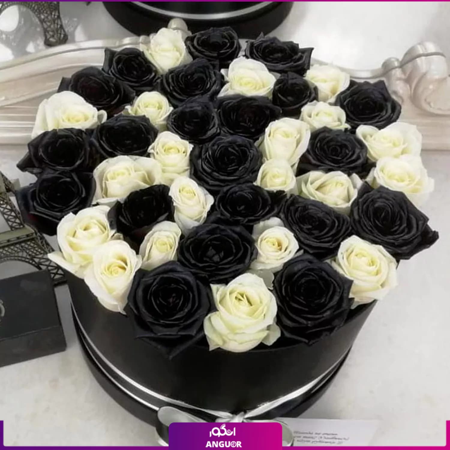 باکس گل رز مشکی-سفید 41 شاخه