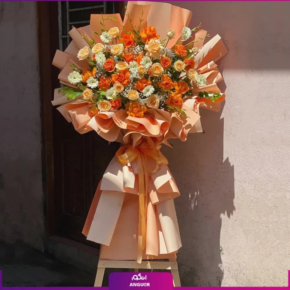دسته گل قدی پایه‌دار به رنگ لادن