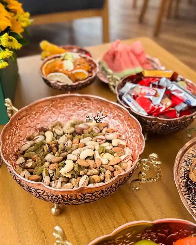 سرویس پذیرایی سلطنتی مسی — تصویر ۳
