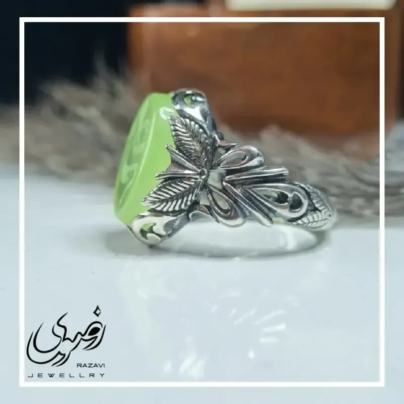 انگشتر مردانه آلیاژ نقره روس با سنگ عقیق سبز خطی حکاکی علی ع — تصویر ۸