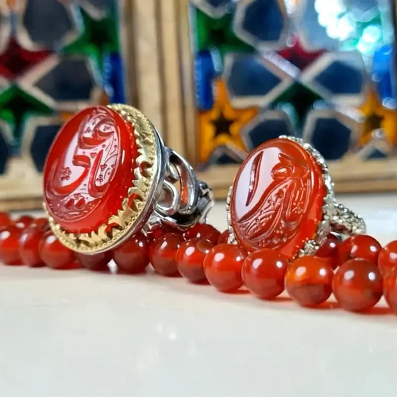 ست انگشتر مردانه و زنانه آلیاژ نقره روس با عقیق سرخ خراسانی حکاکی دست — تصویر ۵