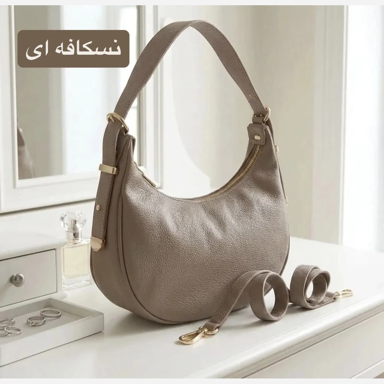 کیف پاسپورتی چرم مصنوعی زنانه اسپرت و روزمره بند بلند — تصویر ۷