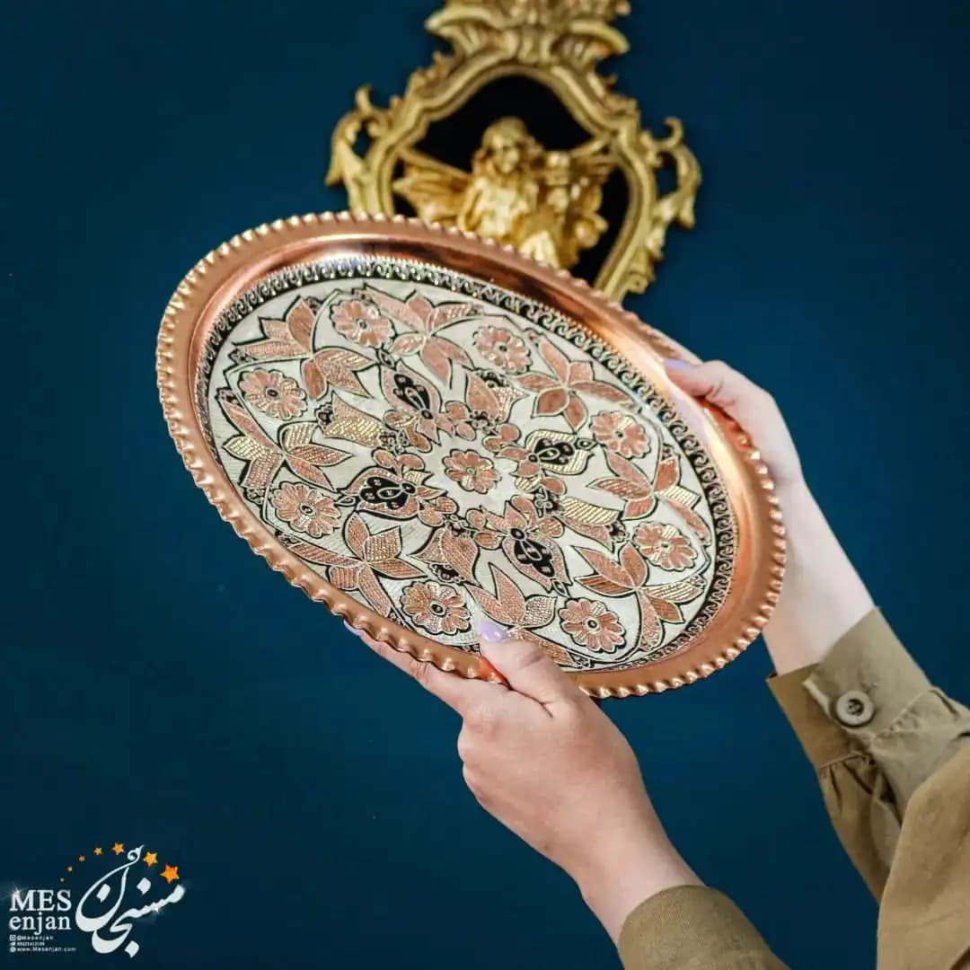 سینی گرد نقره کوب — تصویر ۲