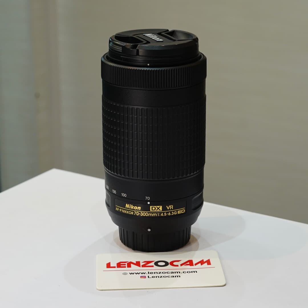 لنز دست دوم نیکون مدل Nikon 70-300 VR — تصویر ۳