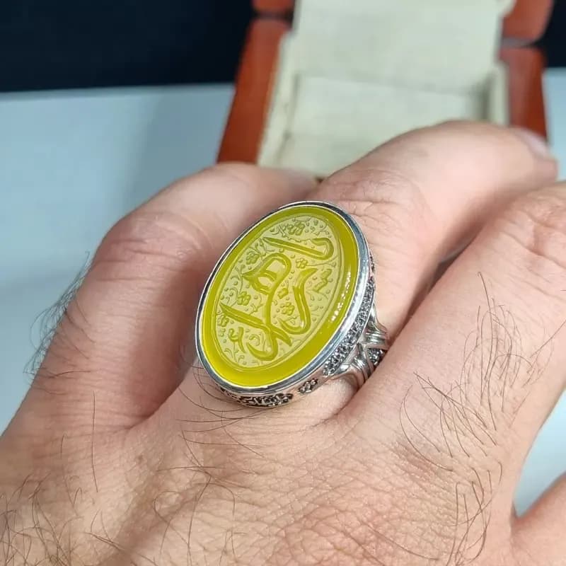انگشتر نقره مردانه عقیق زرد دستساز با حکاکی یا زهرا عیار 925 — تصویر ۱۱