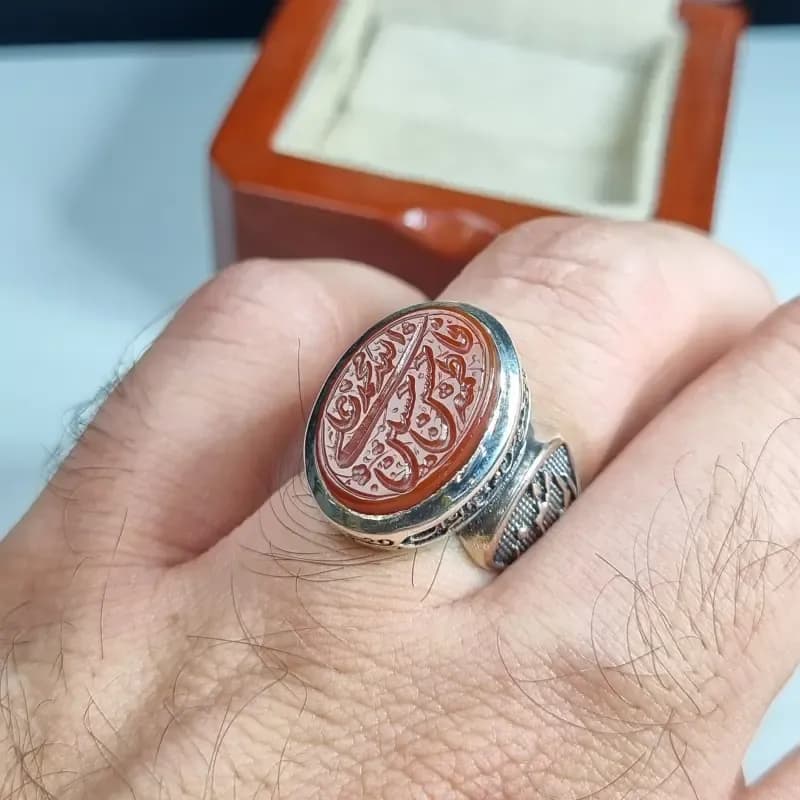 انگشتر نقره مردانه عقیق سرخ با حکاکی پنج تن آل عبا عیار 925 — تصویر ۸