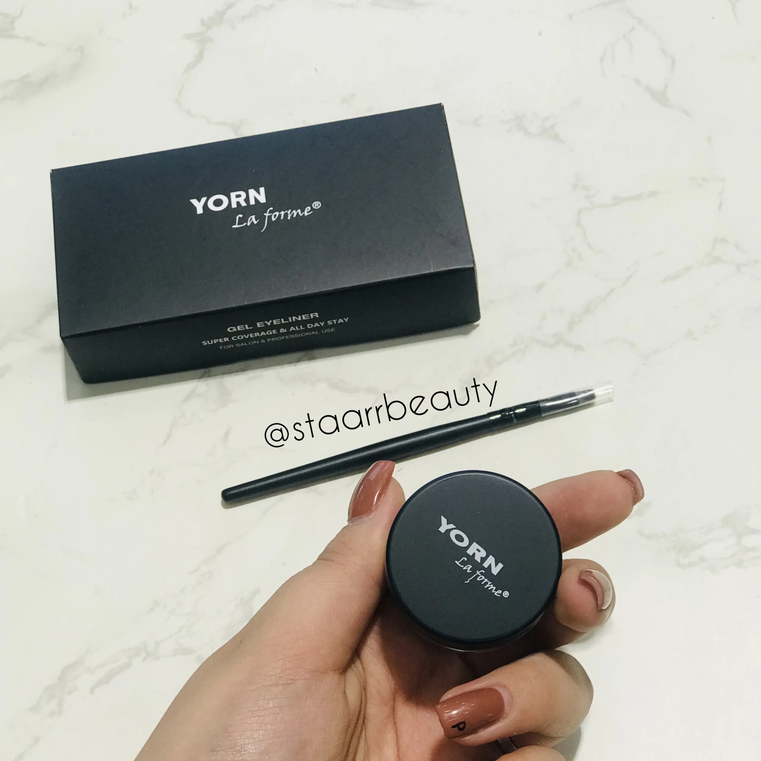 خط چشم ژله ای یورن اصل آلمان رنگ مشکی YORN — تصویر ۴