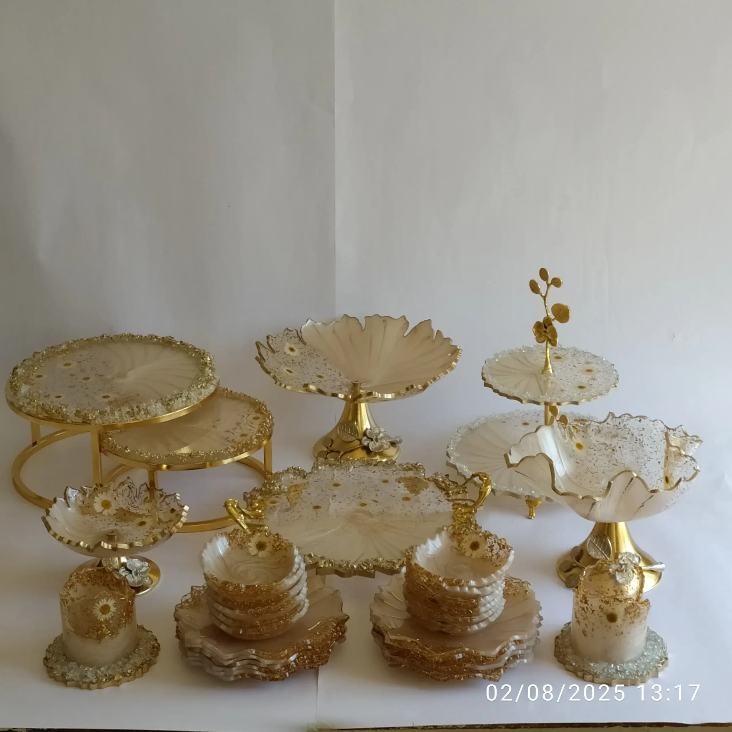 سرویس پذیرایی گل بابونه 12 نفره — تصویر ۹