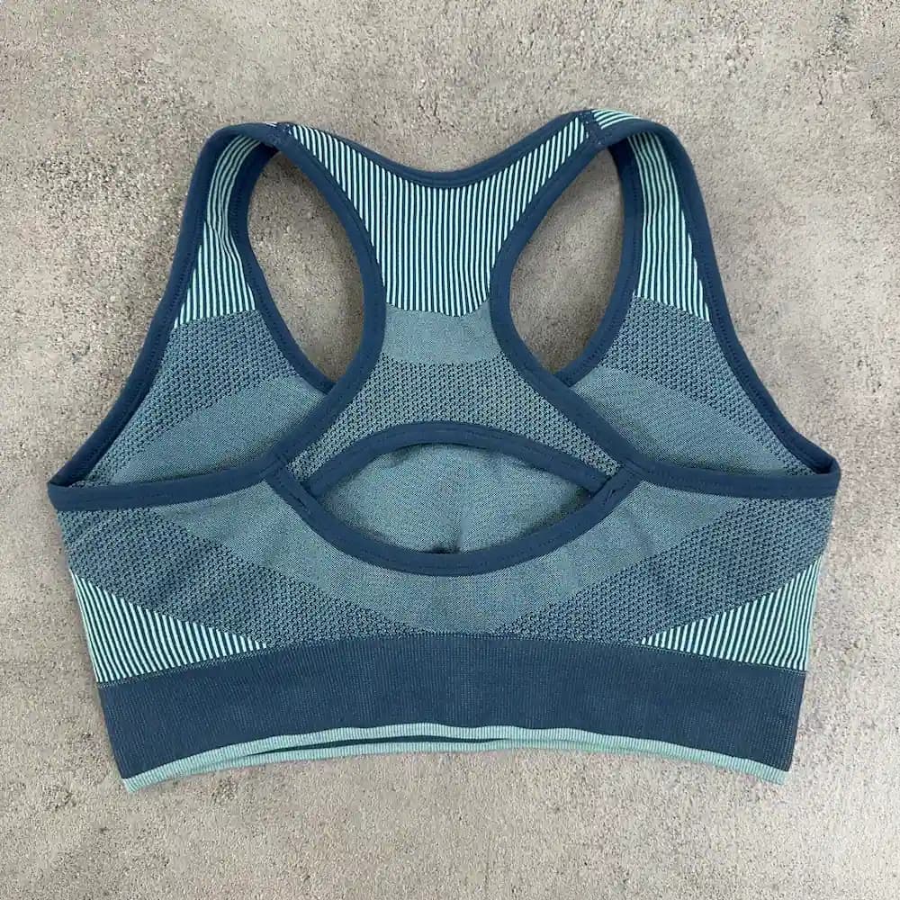 نیم تنه ورزشی UNDER ARMOUR حرفه ای سایز M — تصویر ۴