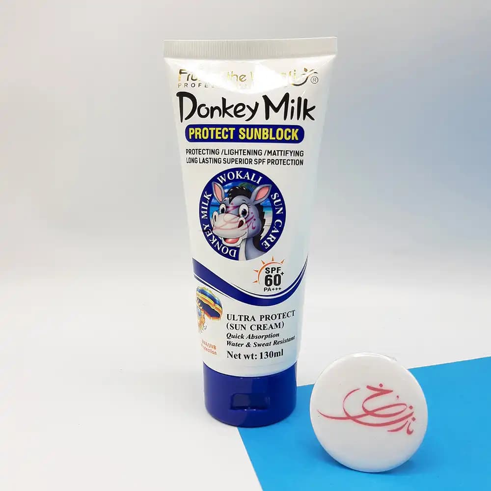 کرم ضد آفتاب بدون رنگ وکالی SPF 60 مدل شیر الاغ ‌مناسب انواع پوست‌ حجم 130 میلی‌لیتر — تصویر ۳