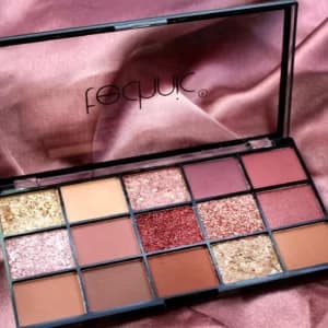 پالت سایه 15 رنگ Invite Only تکنیک — تصویر ۱۱