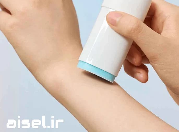 ضد آفتاب استیکی سنتلا مدل هیالو سیکا اصل +SPF50 و ++++PA وزن 20 گرم — تصویر ۶