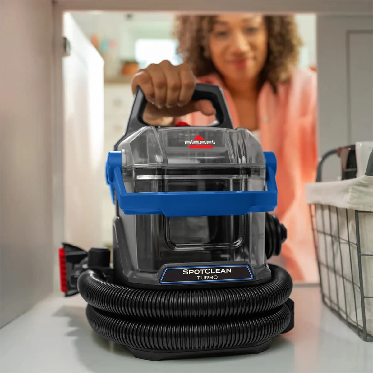 دستگاه فرش و مبل شوی بیسل مدل SpotClean Turbo 3911 — تصویر ۹