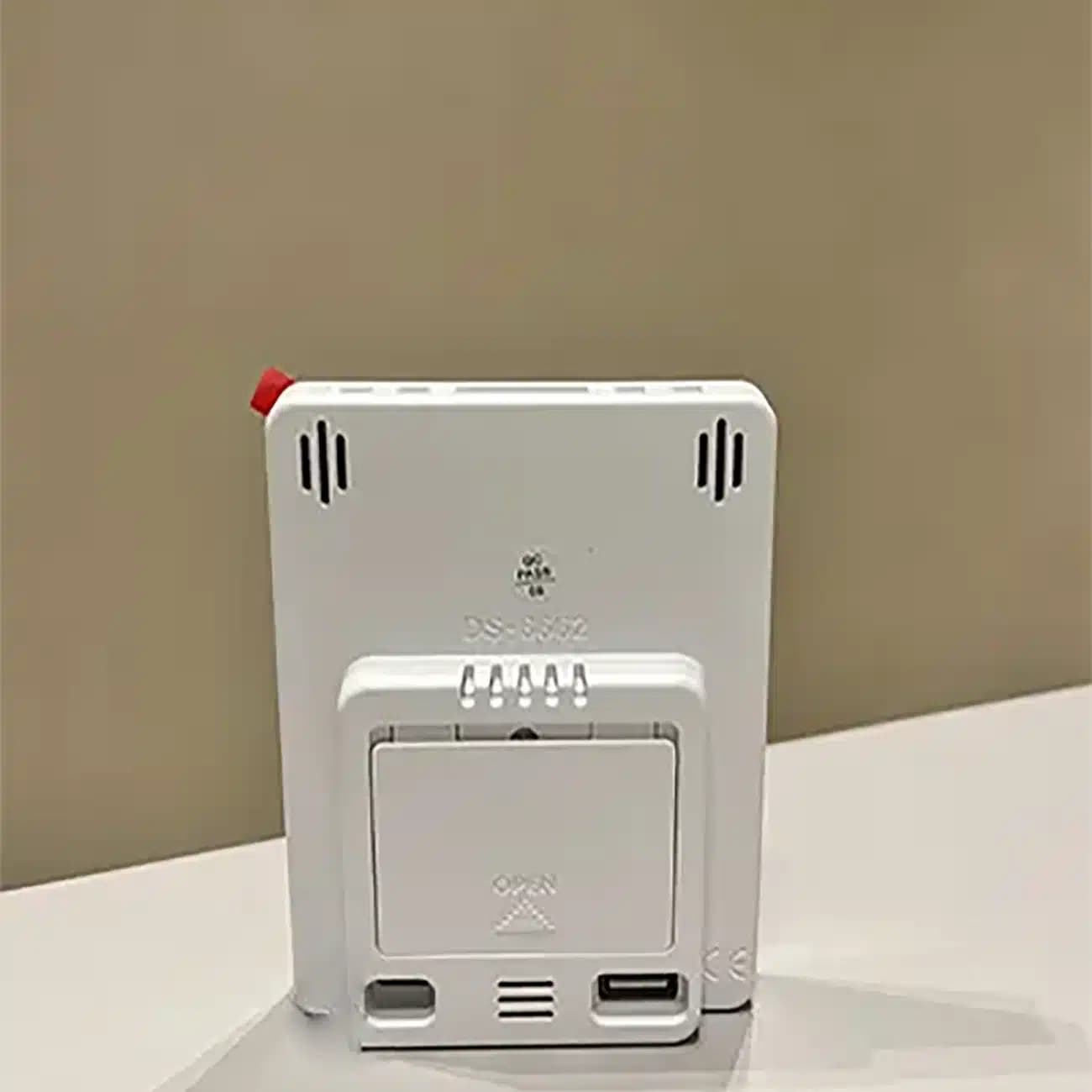 ساعت دیجیتال LED رومیزی مدل 5508 با نمایش دما و رطوبت — تصویر ۱۱