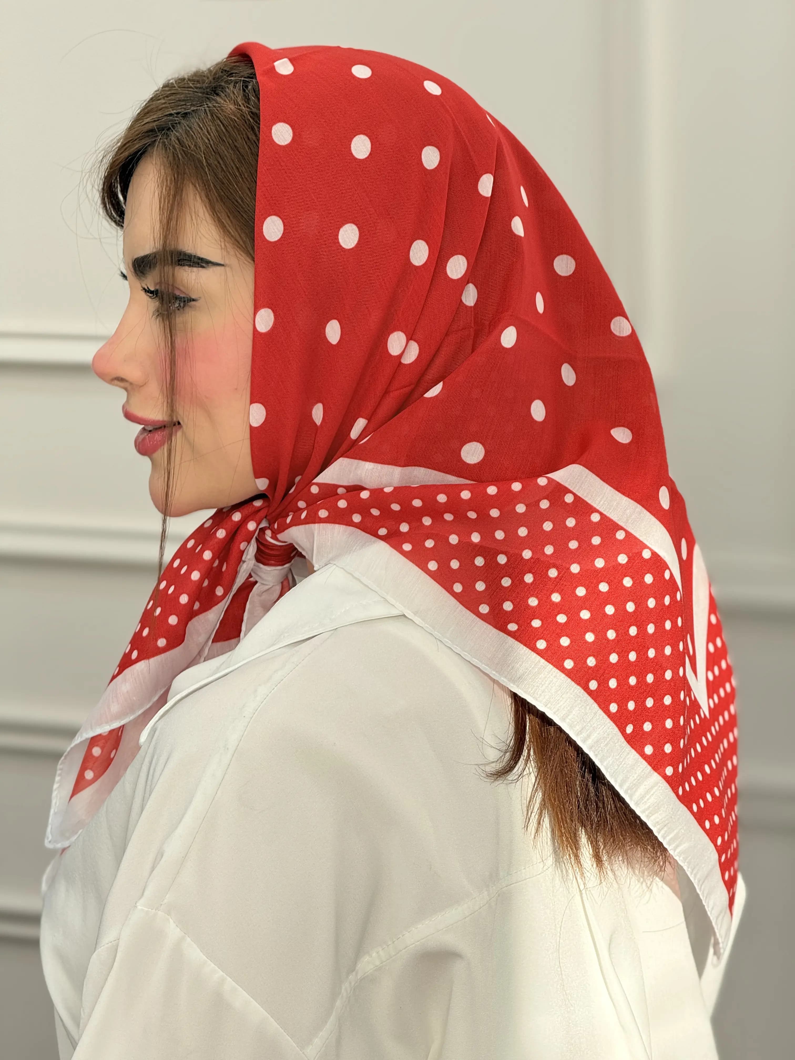 مینی اسکارف نخی خال درشت — تصویر ۵