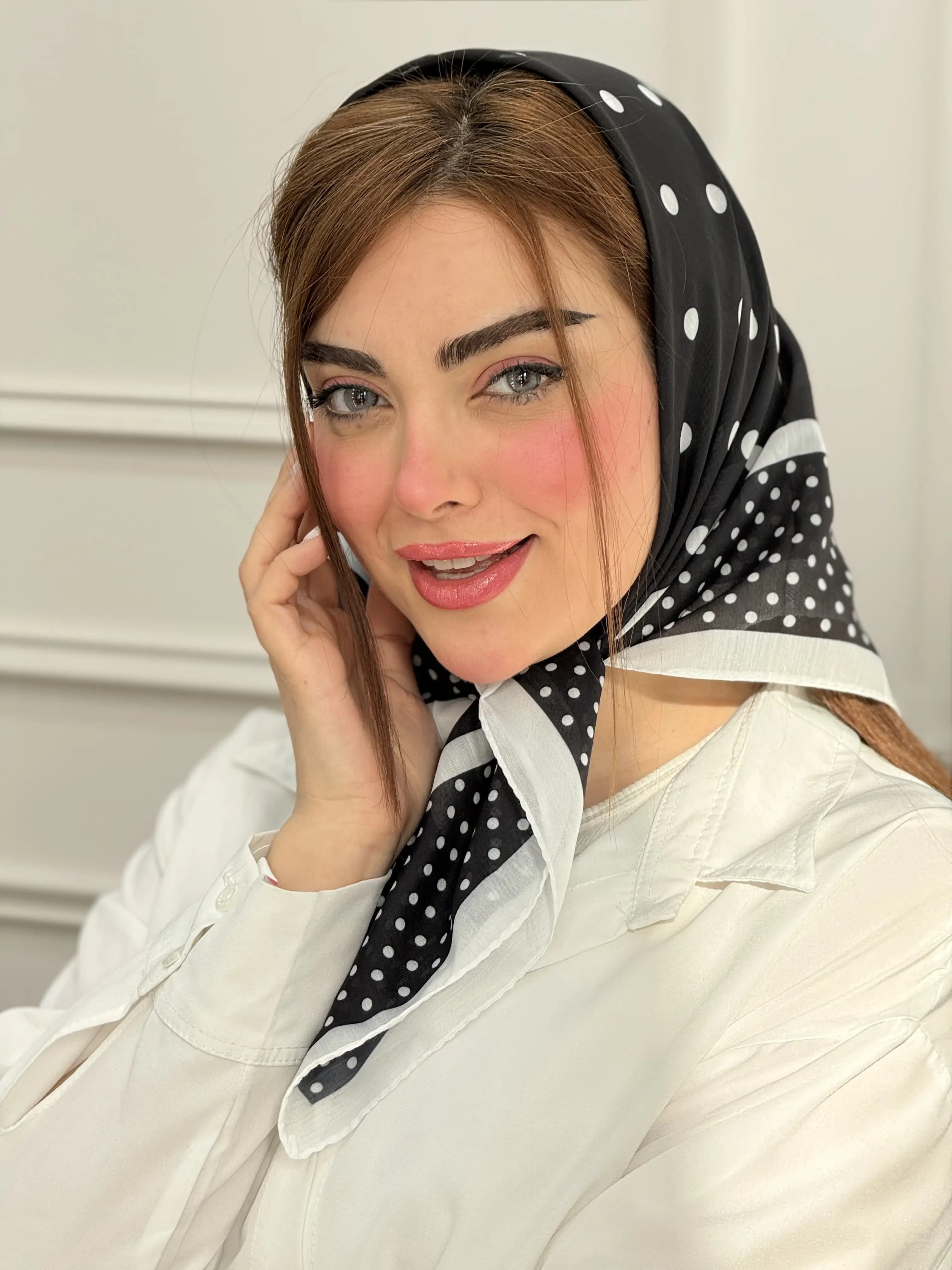مینی اسکارف نخی خال درشت — تصویر ۷