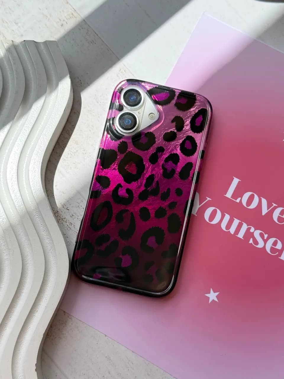قاب Foxy Violet آیفون (کدC2227) — تصویر ۶