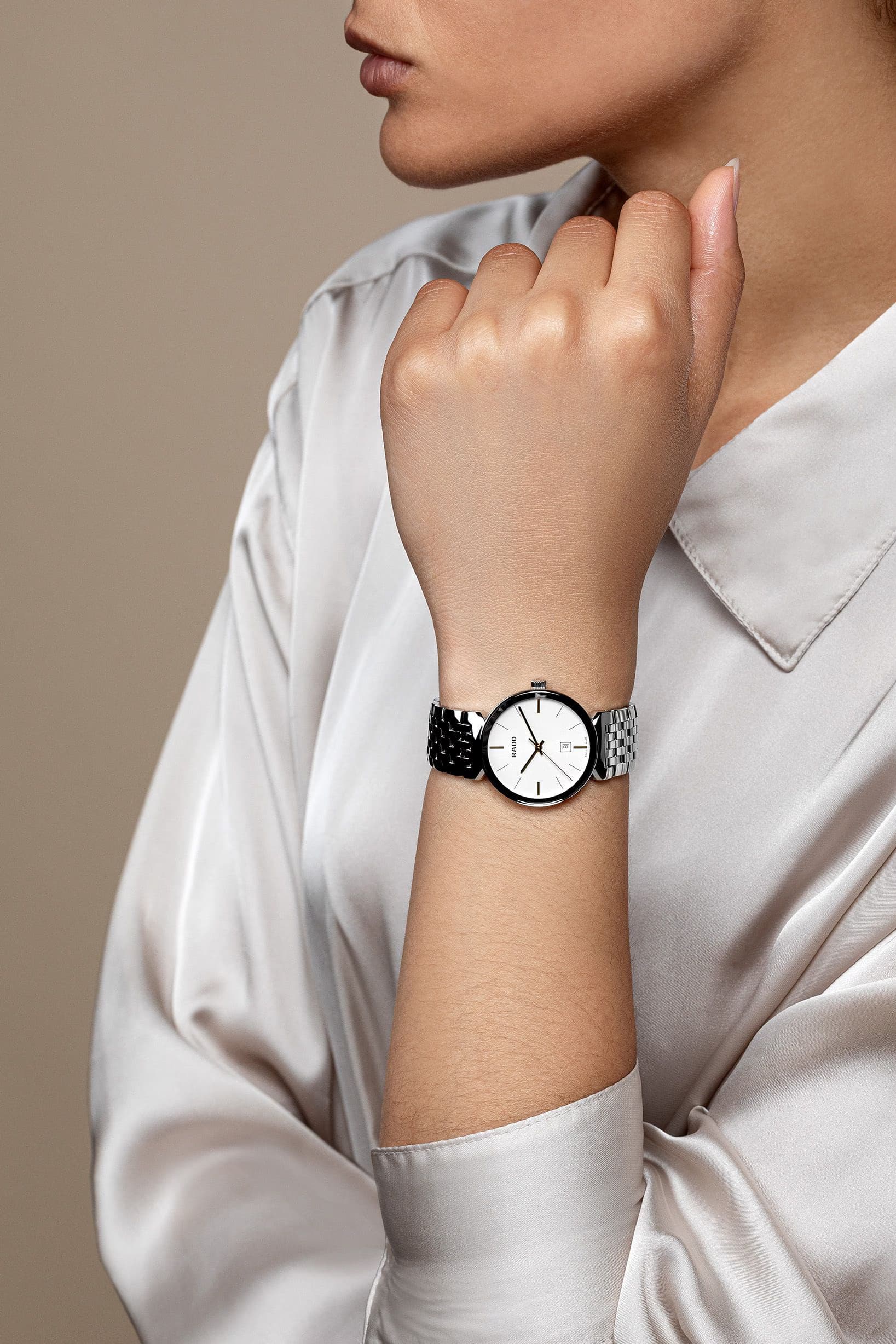 ساعت مچی رادو زنانه مدل RADO R48913013 — تصویر ۴