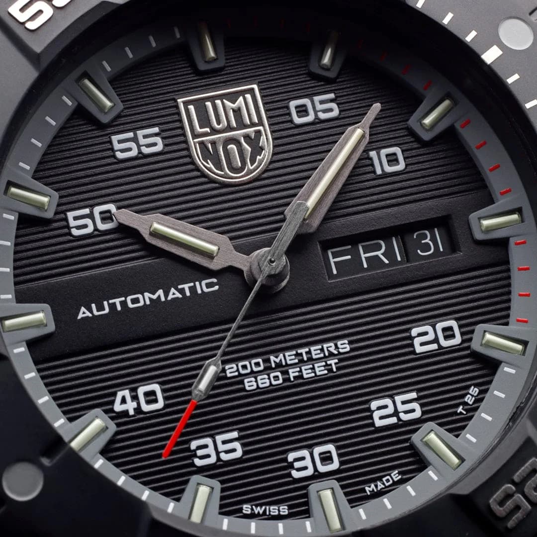 ساعت مچی لومینوکس مردانه مدل LUMINOX XS.3862 — تصویر ۴